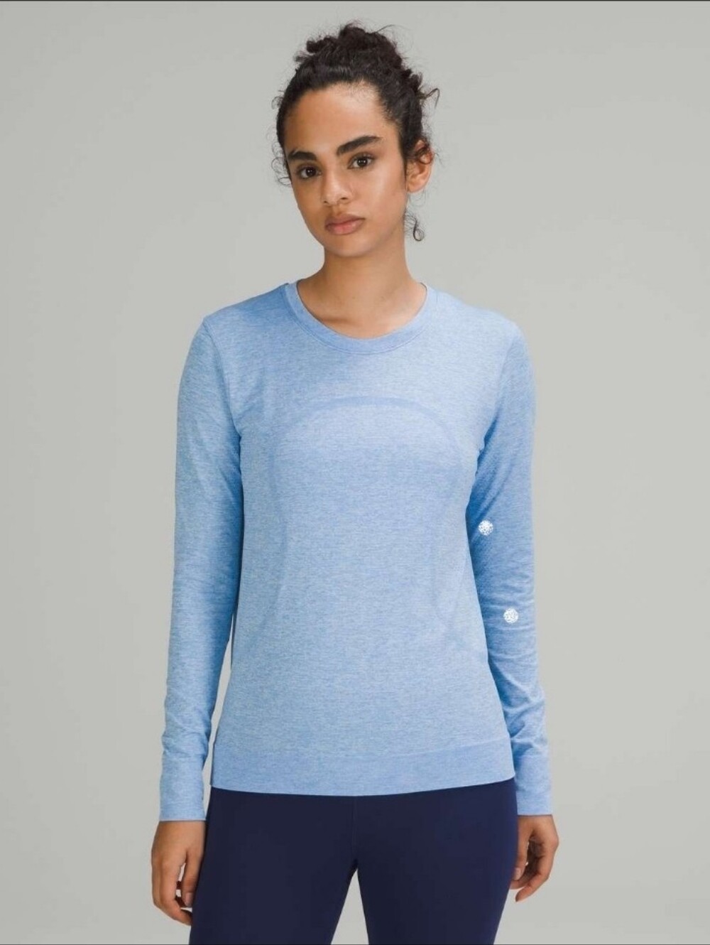 Lululemon Swiftly Relaxed Long Sleeve Shirt Blue Nile White Size Womens 12